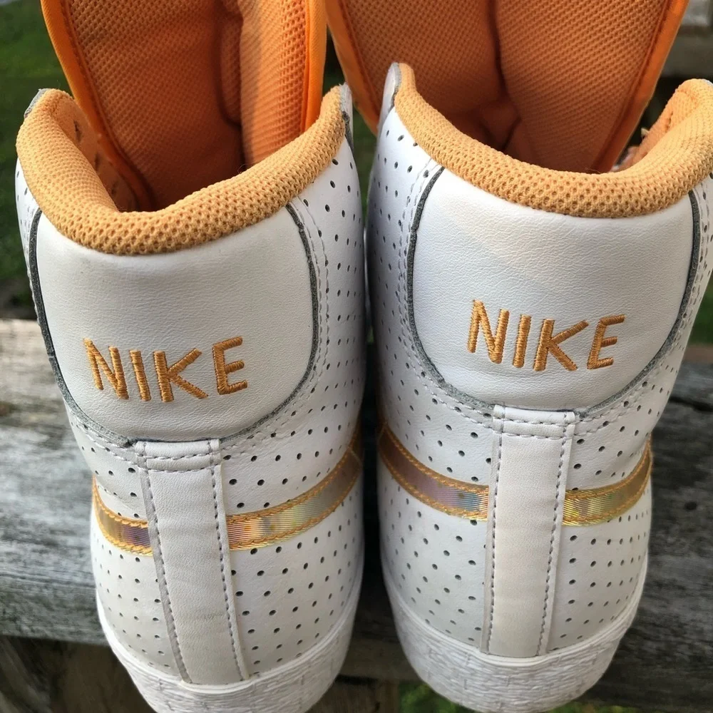 🎉💥🎉💥Nike Air white high tops for youth 💥🎉🎊